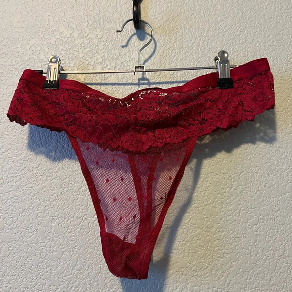 4XL Red Lace Bra & Thong Set - Picture 7 of 9